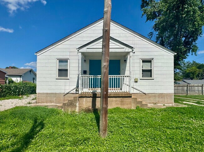 Foto del edificio - 9760 Clyde Ave
