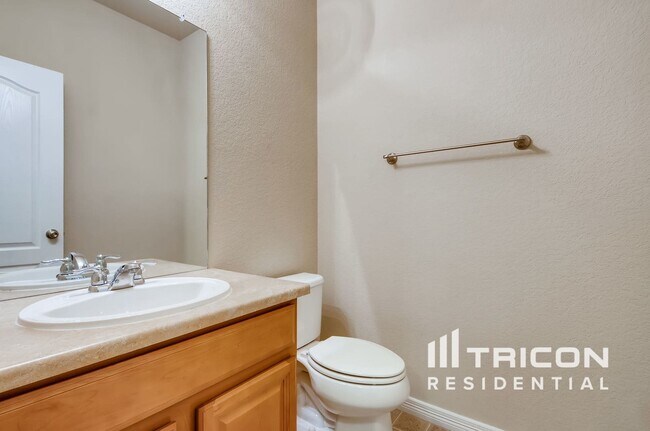 Foto del edificio - 161 N Newbern Way