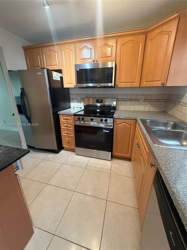 Building Photo - 5080 SW 64th Ave