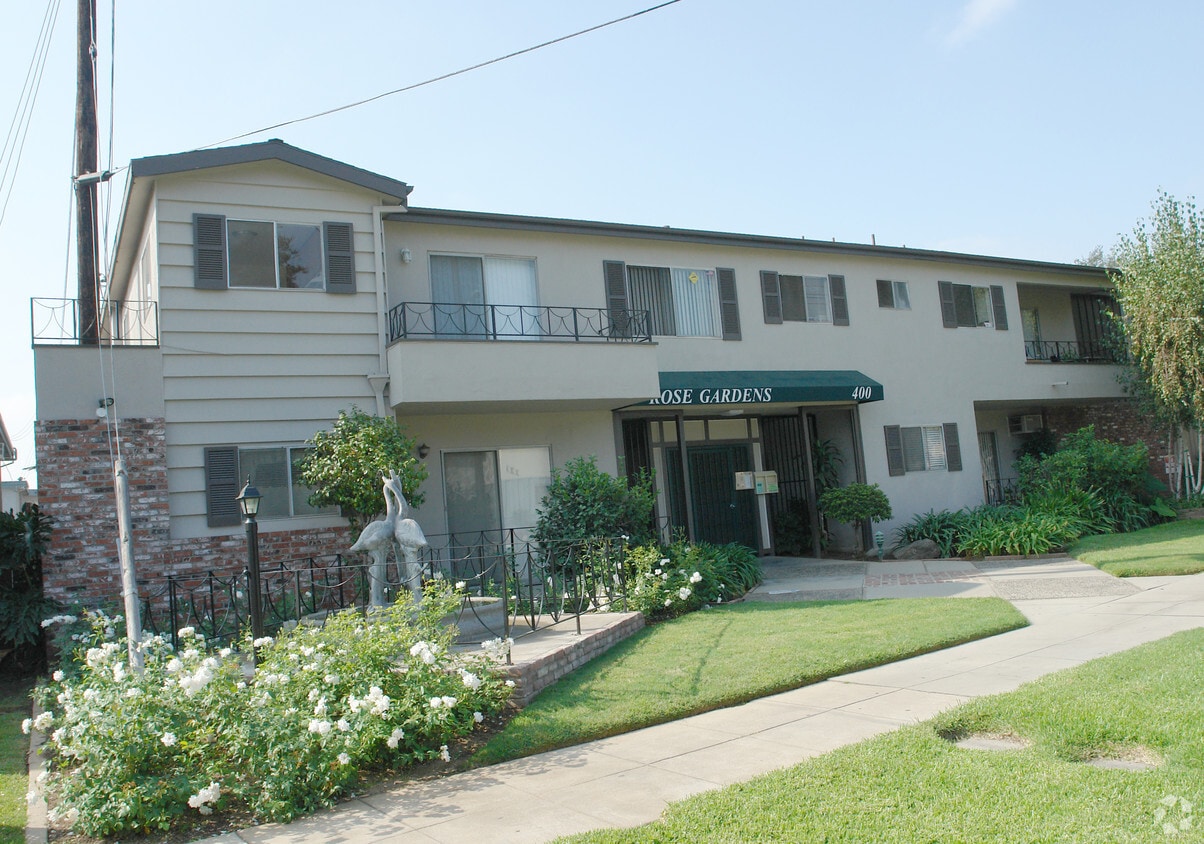 Primary Photo - Rose Gardens Apartments