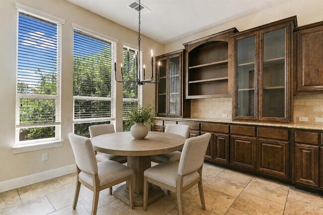 Foto del edificio - 8813 Fescue Ln