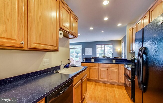 Building Photo - 3928 Bryant Park Cir