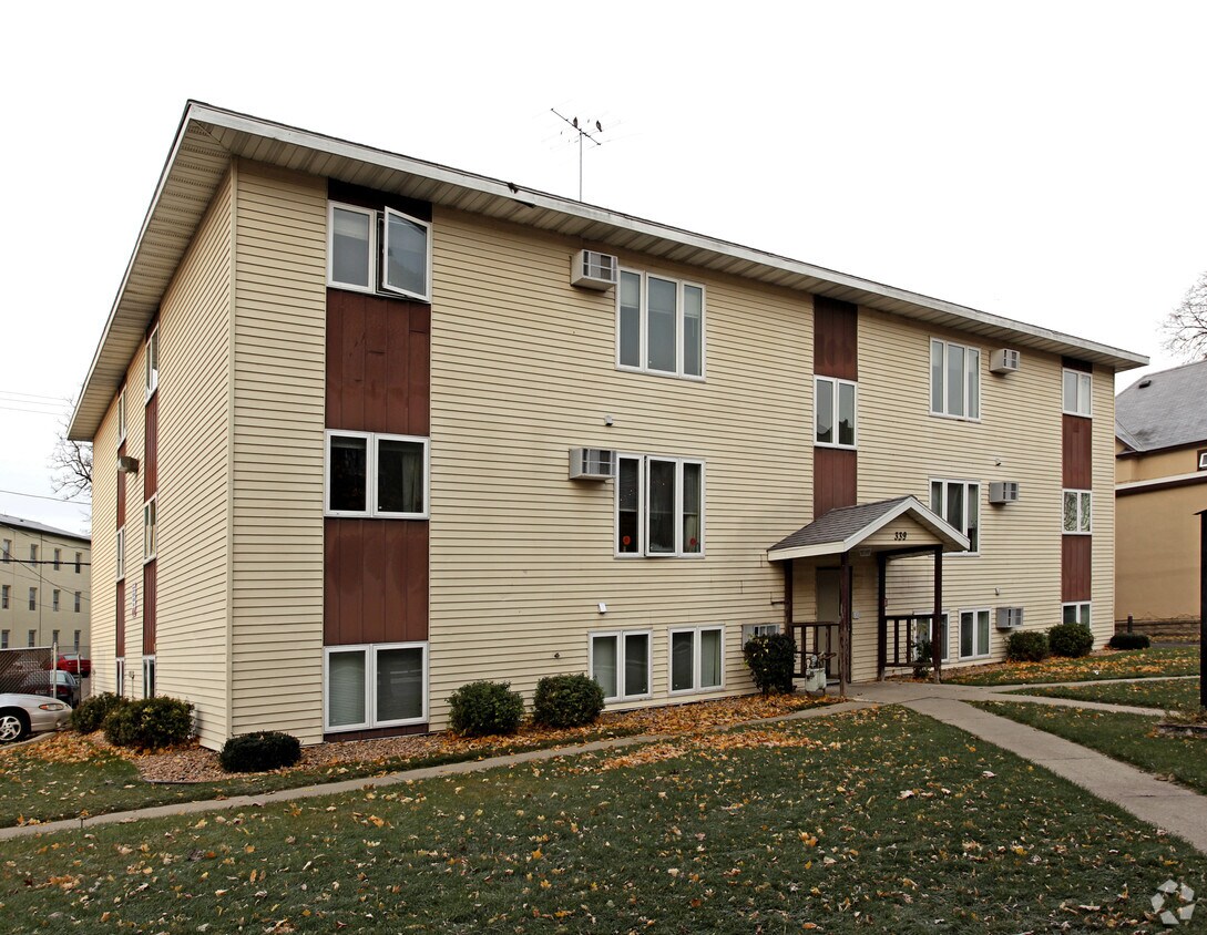 Primary Photo - 339 6th Ave S