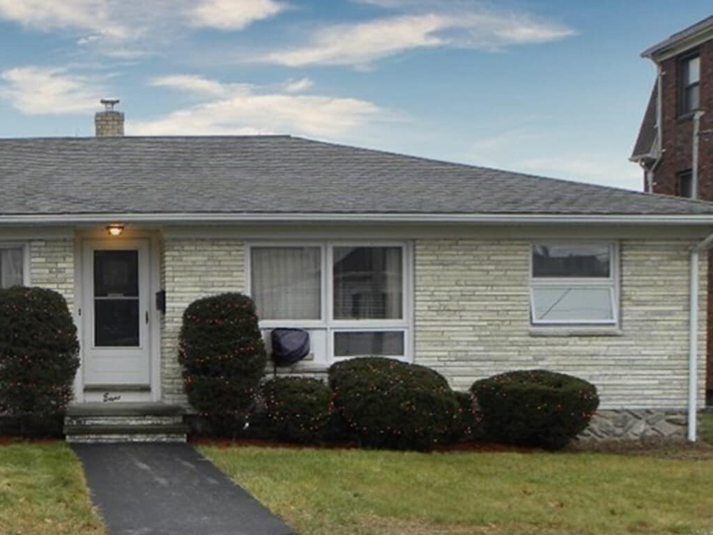 8 Everett Ave, ster, MA 01570 Townhome Rentals in ster MA