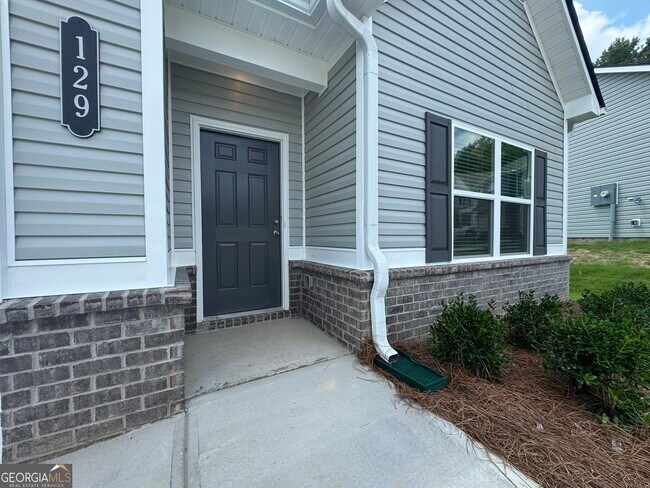 Building Photo - 129 Sycamore Ln