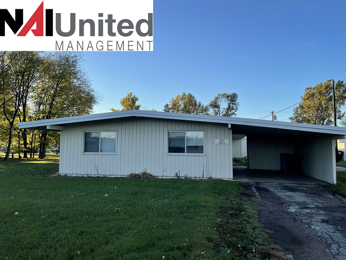 Primary Photo - 3 bedroom, 1 bathroom for rent!