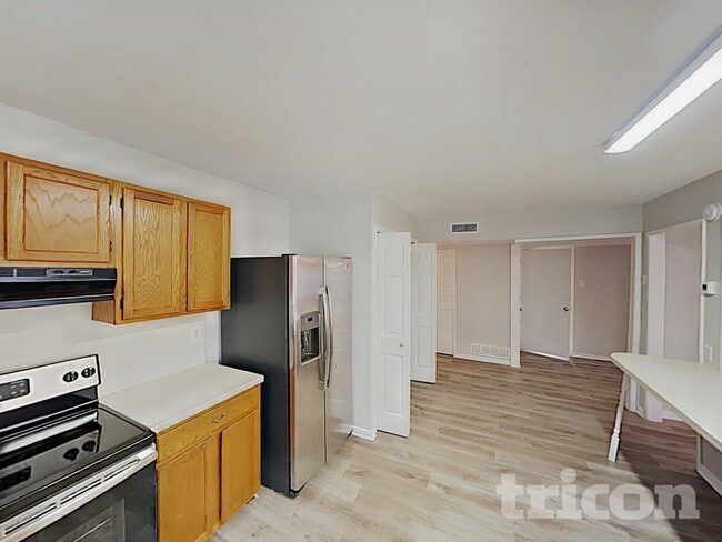 Foto del edificio - 4114 Hartford Dr