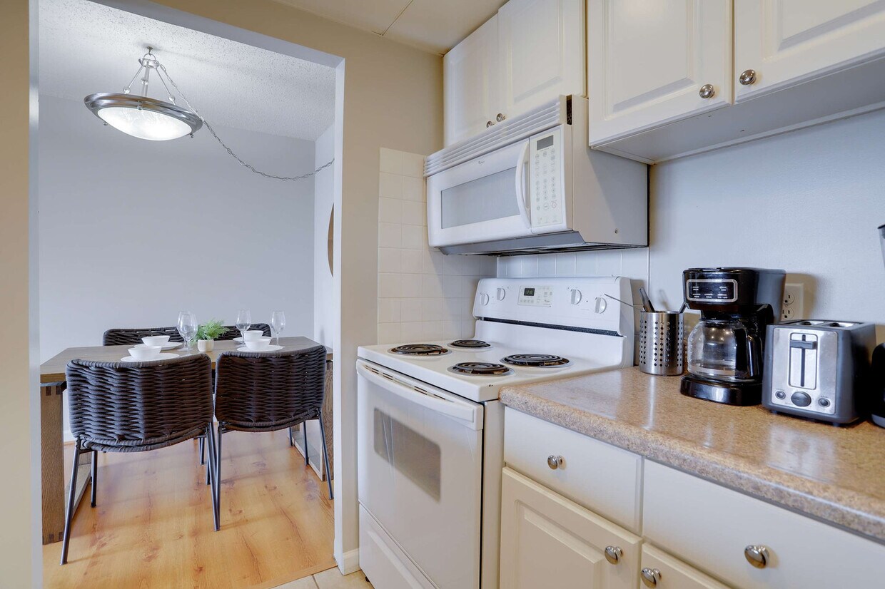 Foto principal - 401 12th St S