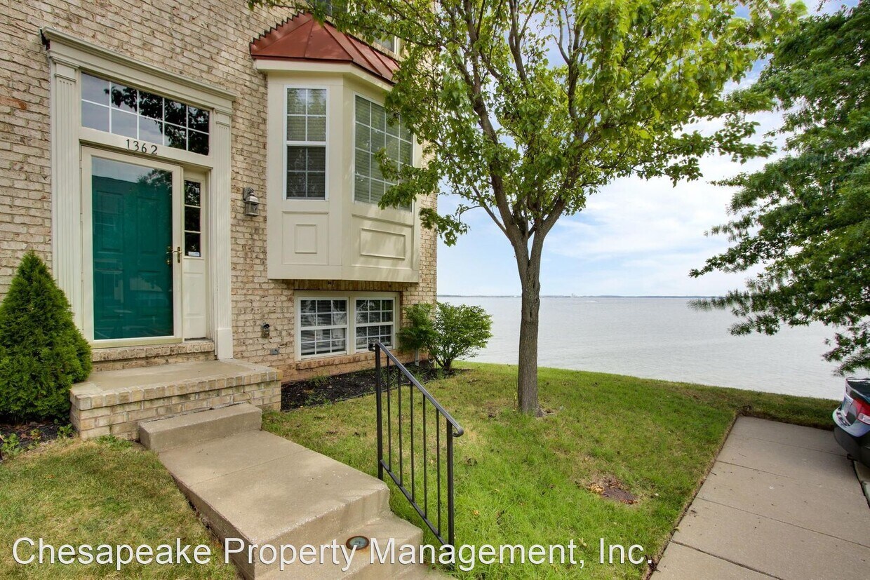 Foto principal - 3 br, 2.5 bath House - 1362 River Bank Court