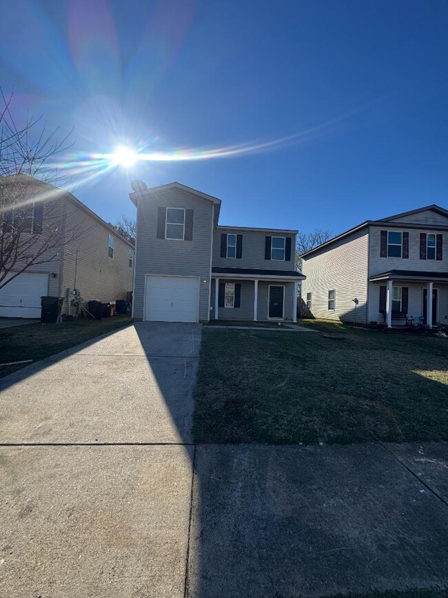 Building Photo - 172 Cloverbrook Dr