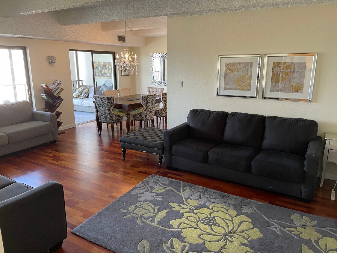 7877 E Mississippi Ave Unit 803 in Candlewyck, Denver, CO 80247 Condo