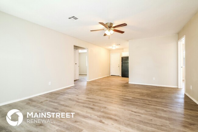 Foto del edificio - 317 NW 118th St