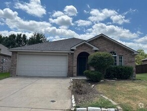 Building Photo - 1136 Edgewater Dr