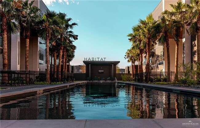 Foto del edificio - 500 N Ware Rd
