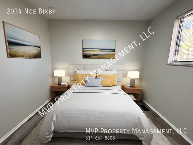 Building Photo - Newly Renovated Townhome in South-East Col...