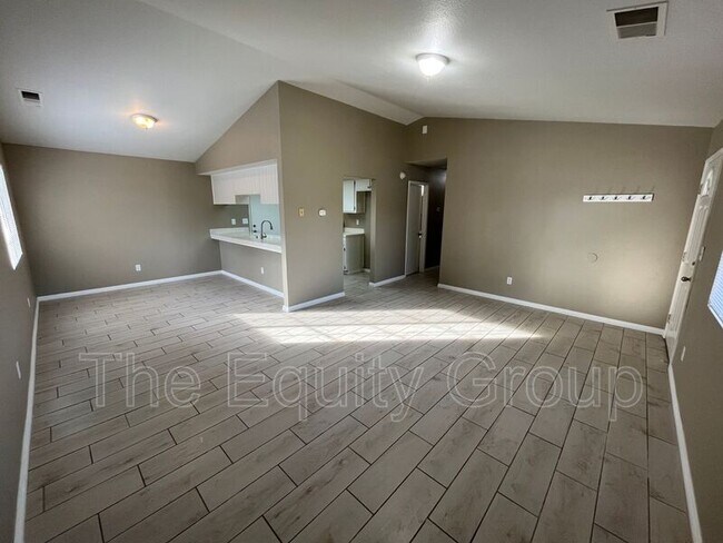 Foto del edificio - 1435 Cottage Pl