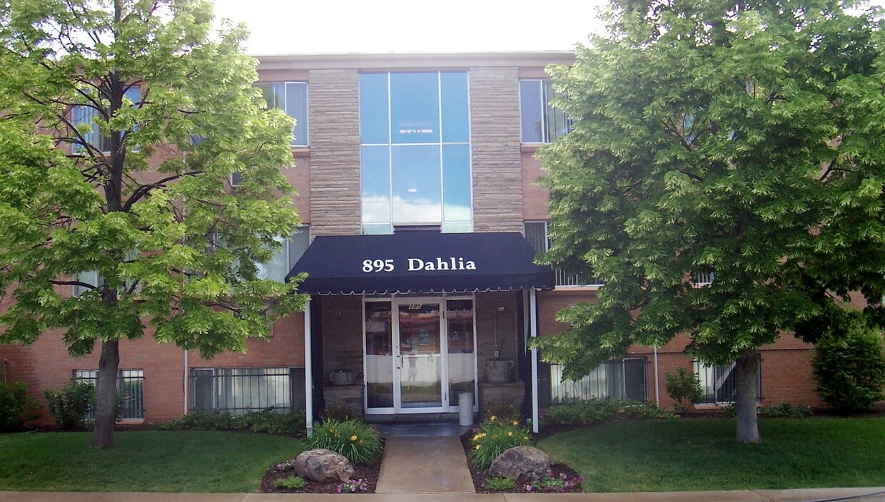 895 Dahlia St Unit 4, Denver, CO 80220 Apartments in Denver, CO