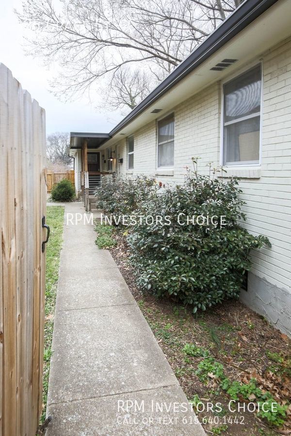 Building Photo - Cute and cozy 2 bed/1 bath in historic Eas...