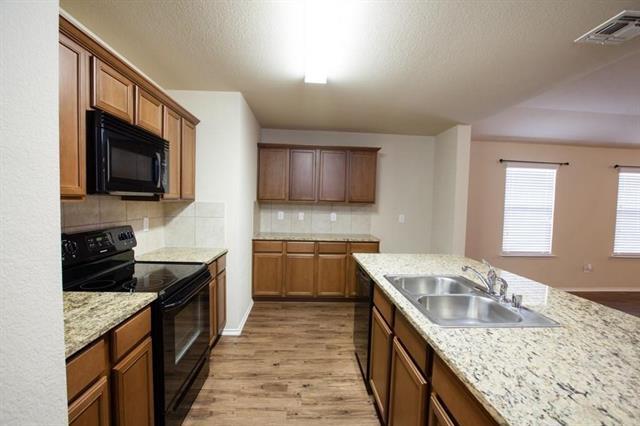 Building Photo - 2117 Shady Glen Trail