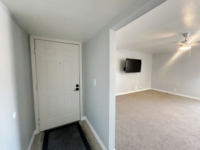 Foto del edificio - 5080 Indian River Dr