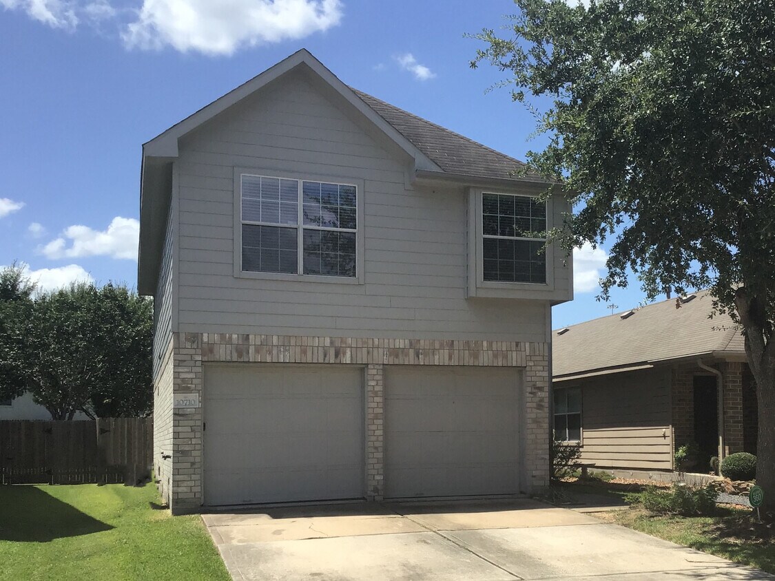 Primary Photo - 10710 Plum Dale Way