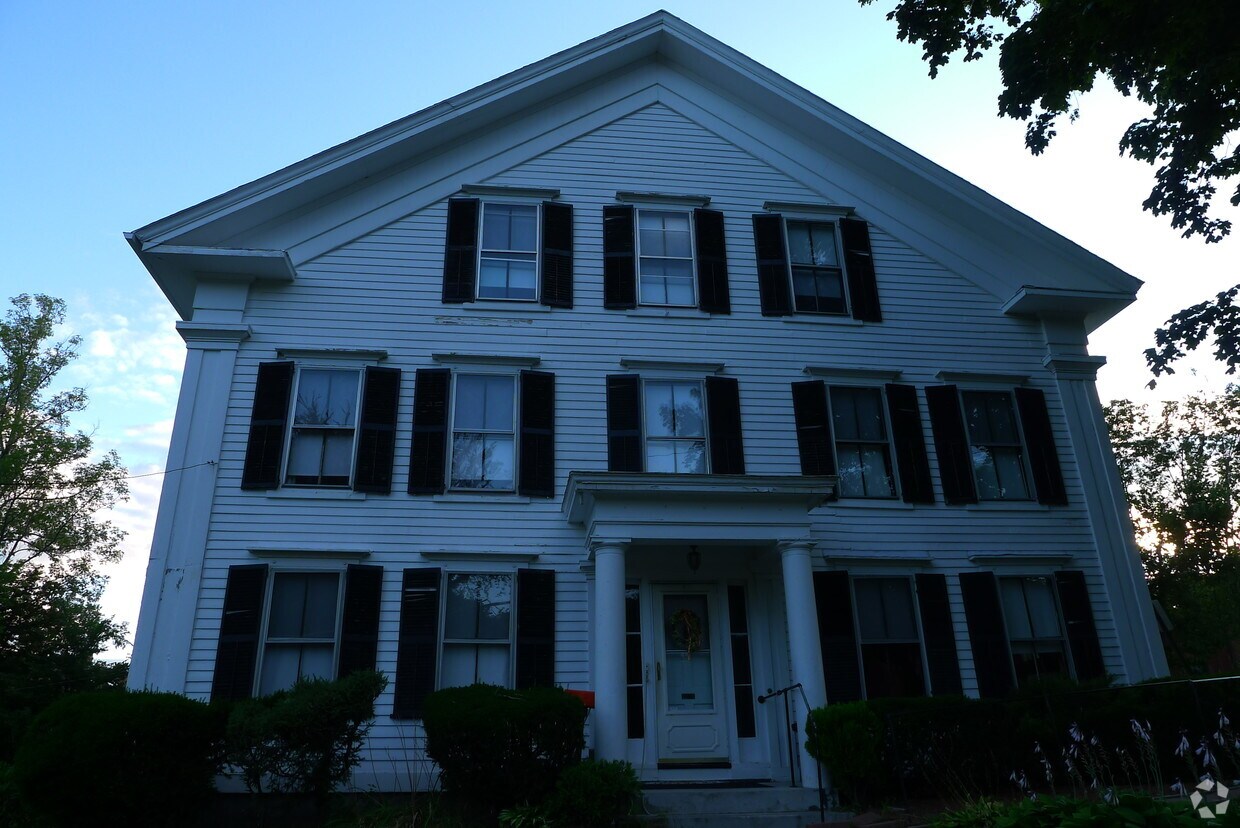 1 Pearl St, Gardner, MA 01440 Apartments in Gardner, MA