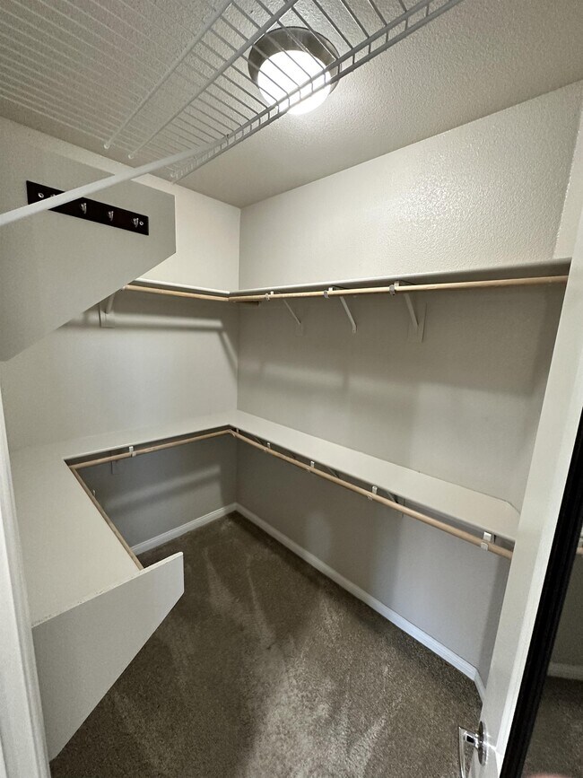 Building Photo - 531 San Carlos Dr