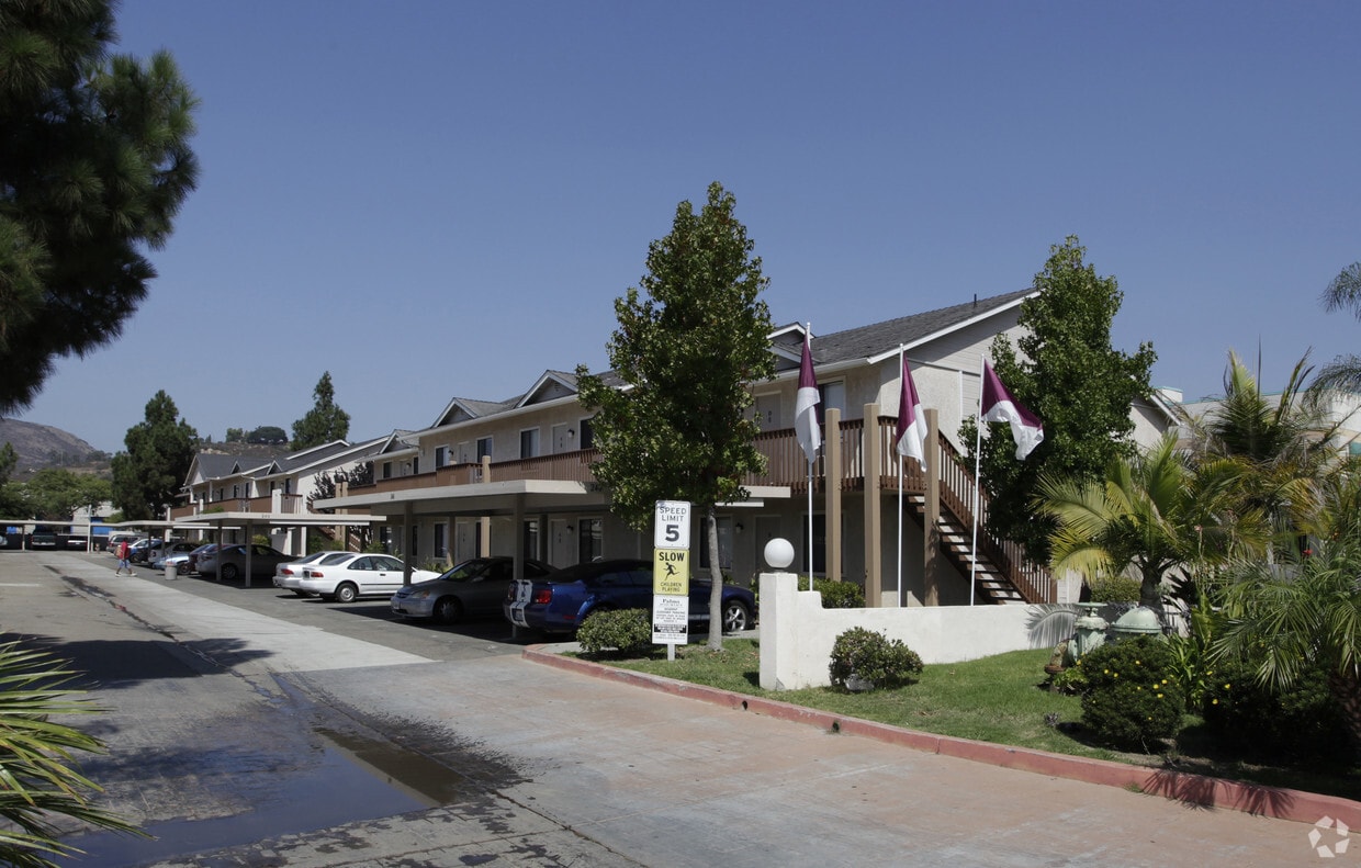 The Palms Apartments in San Marcos, CA