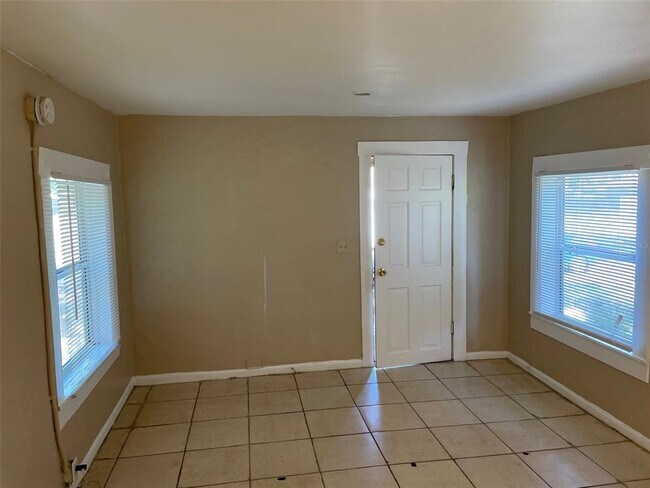 Foto del edificio - 2010 28th Ave N