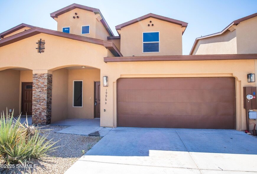 Foto principal - 1996 Pine Trail St