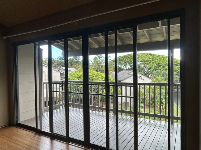 Foto del edificio - $3890/mo 3 bedroom  2 Baths - spacious, sp...