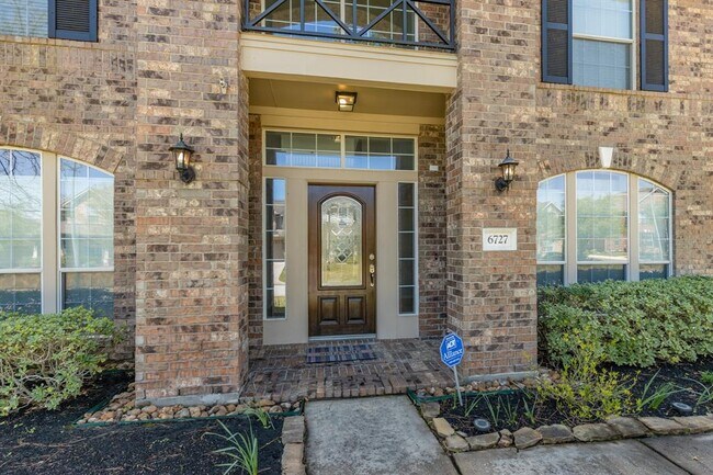 Foto del edificio - 6727 Montay Bay Dr