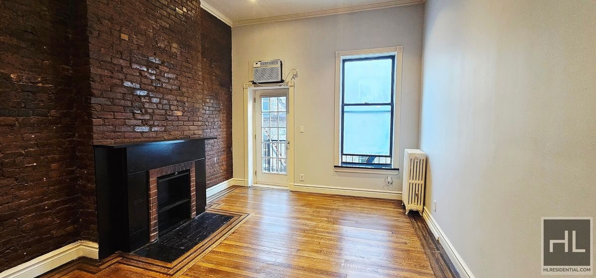 Primary Photo - LeRoy Street