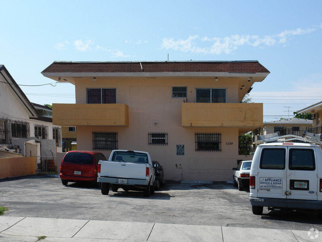 Building Photo - Tequesta Place