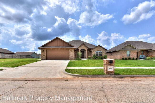 Foto del edificio - 4 br, 2 bath House - 834 SW 14th Street
