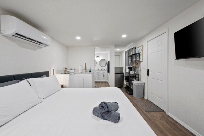 Foto del edificio - 4030 W Lincoln St