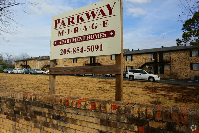 Building Photo - Parkway Mirage