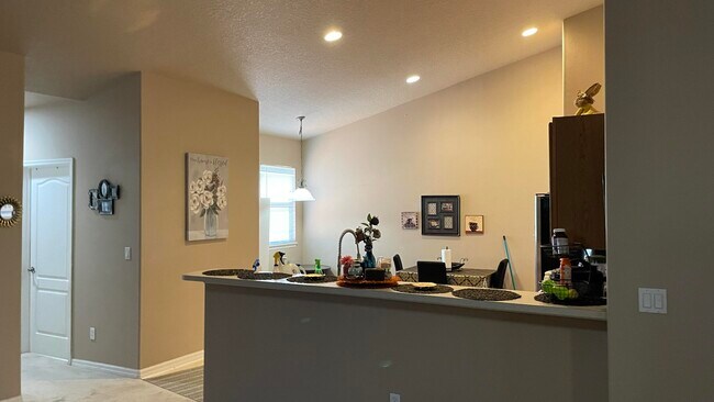 Foto del edificio - 1010 Venetian Dr