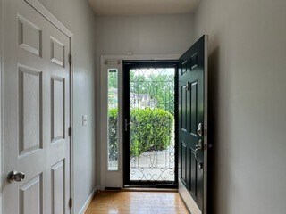 Foto del edificio - 1401 Stone Manor Dr