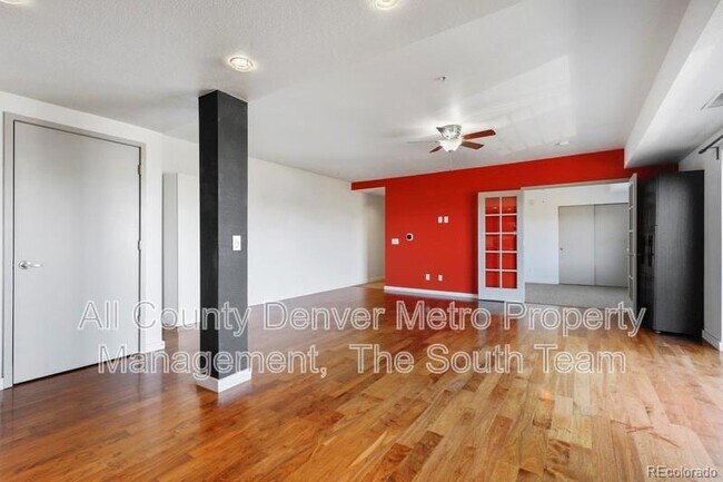 Building Photo - 2999 Lawrence St