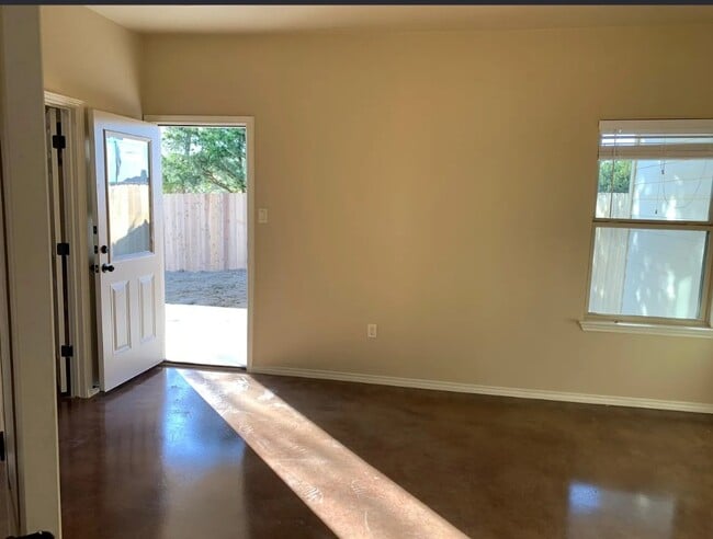 Dormitorio - 402 Joanne Loop