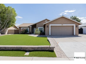 Building Photo - 2041 W Rockwell Dr