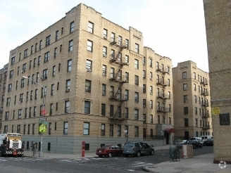 Primary Photo - 165 W 197th St