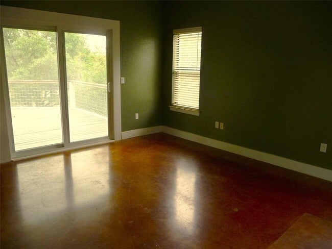 Building Photo - 2900 Mt Sharp Rd