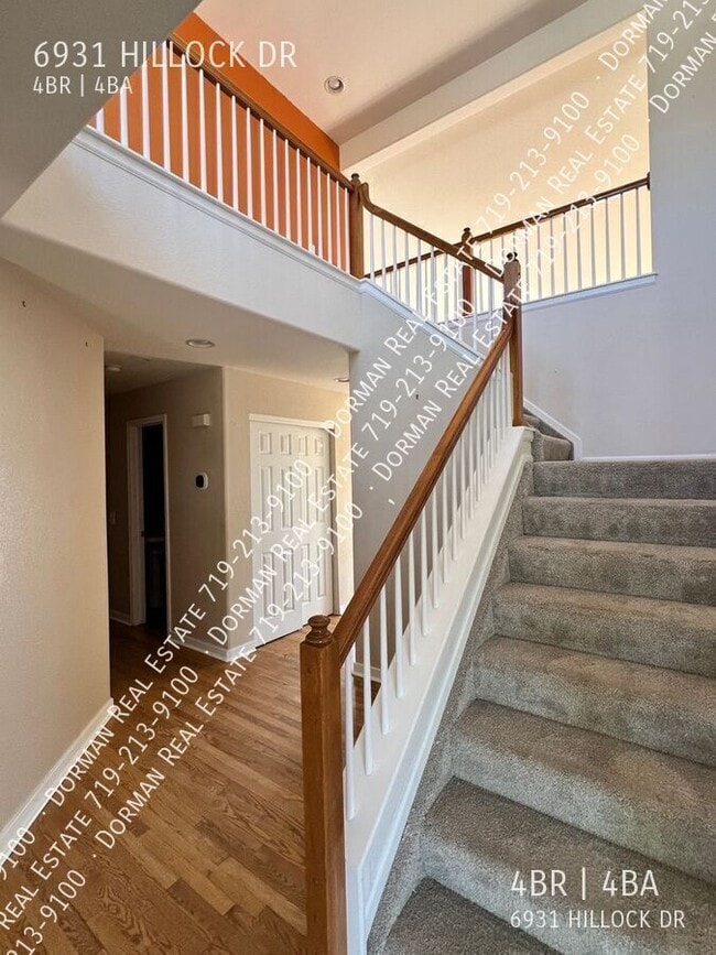 Building Photo - 6931 Hillock Dr