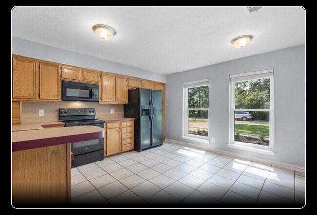 Foto del edificio - 10304 Sunset Ln