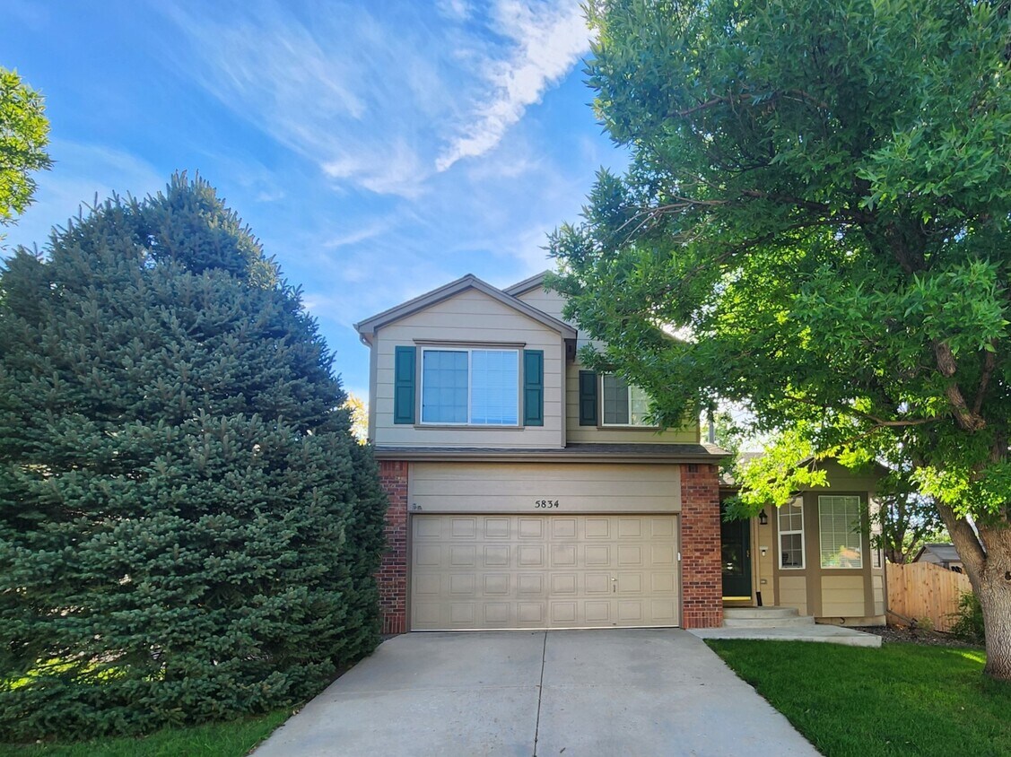 Foto principal - 5834 W 118th Pl