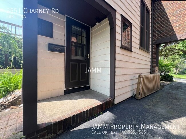 Building Photo - 2551 Charney Rd