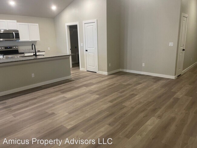 Building Photo - 3 br, 2 bath House - 1813 134th St