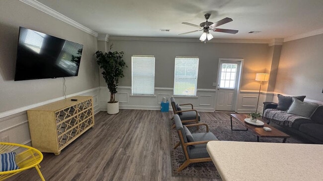 Building Photo - 123 Growden Ln